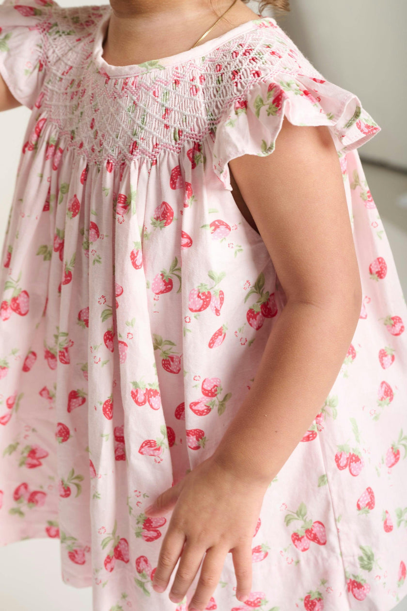 Hand-Smocked Baby Dress - Fresa