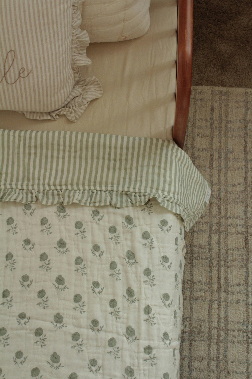 Elle Green Floral Ruffle Quilt 6 Layer Gauze Blanket