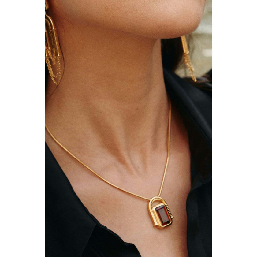 Olympieion Necklace