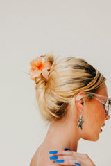 HIBISCUS FLOWER CLAW