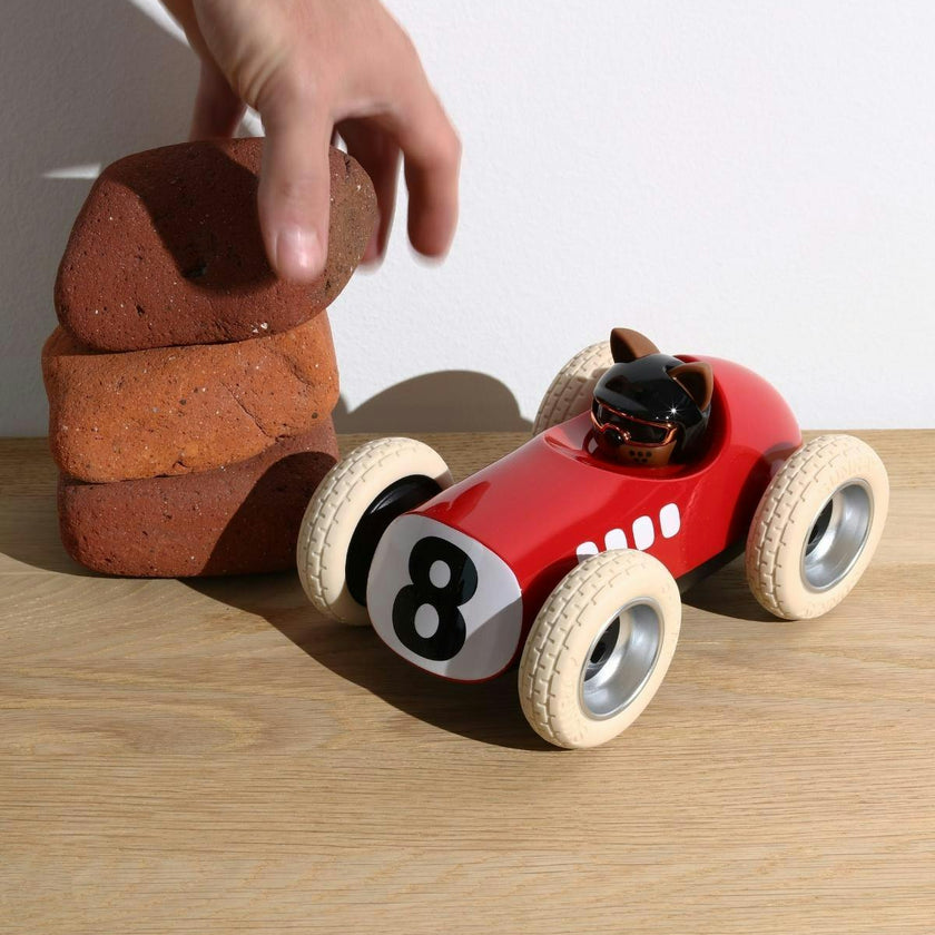EGG ROADSTER