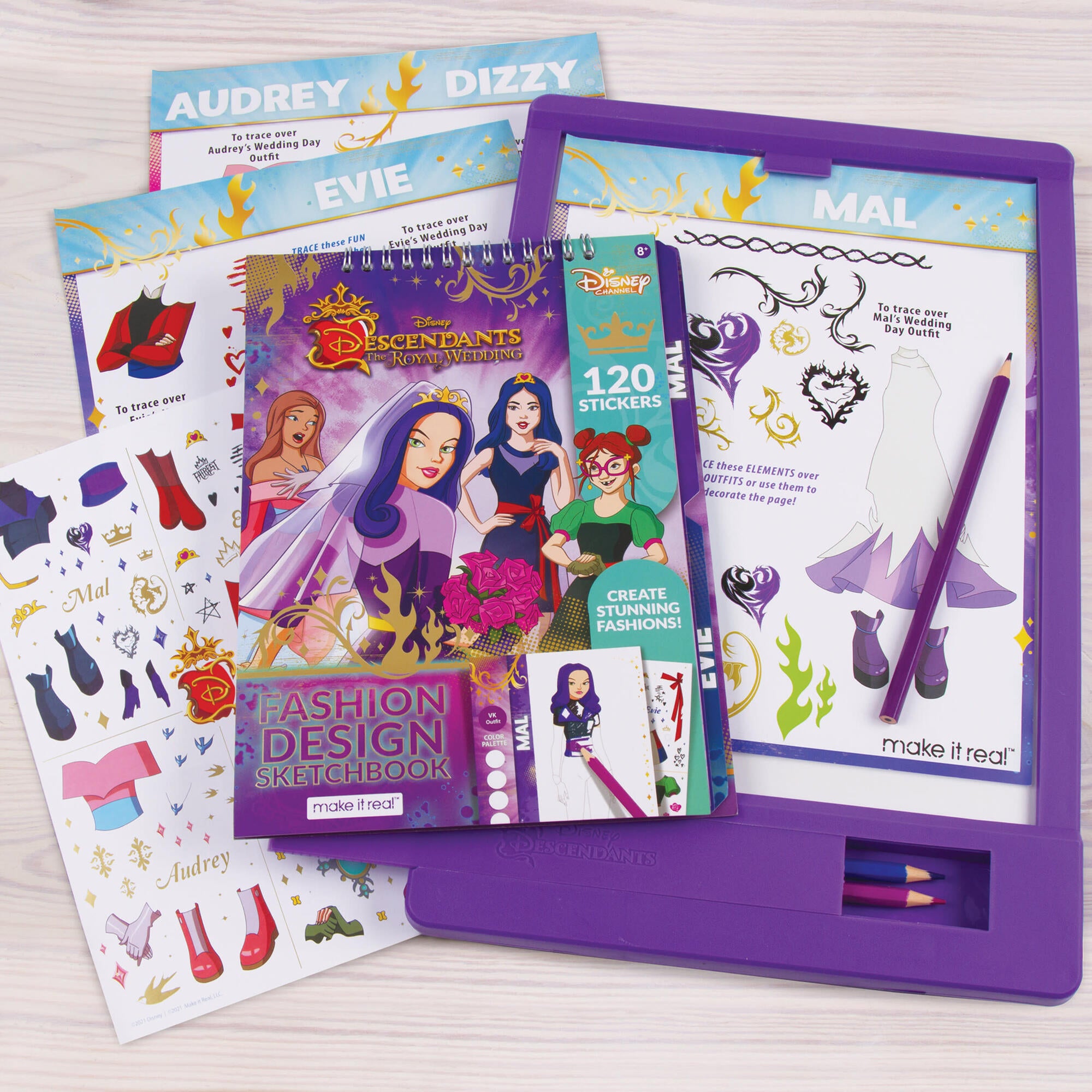 Disney Descendants Royal Wedding: Light Table & Sketchbook