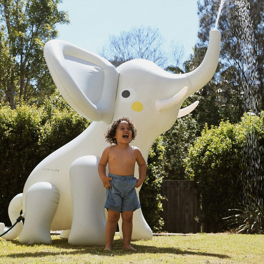 Inflatable Giant Sprinkler: Eli The Elephant