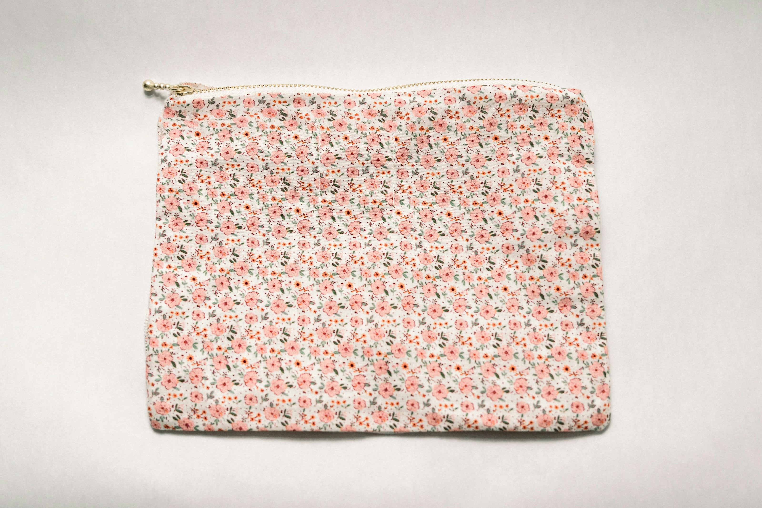 Rosebud Scatter Timeless Floral Ruffle Zipper Pouch