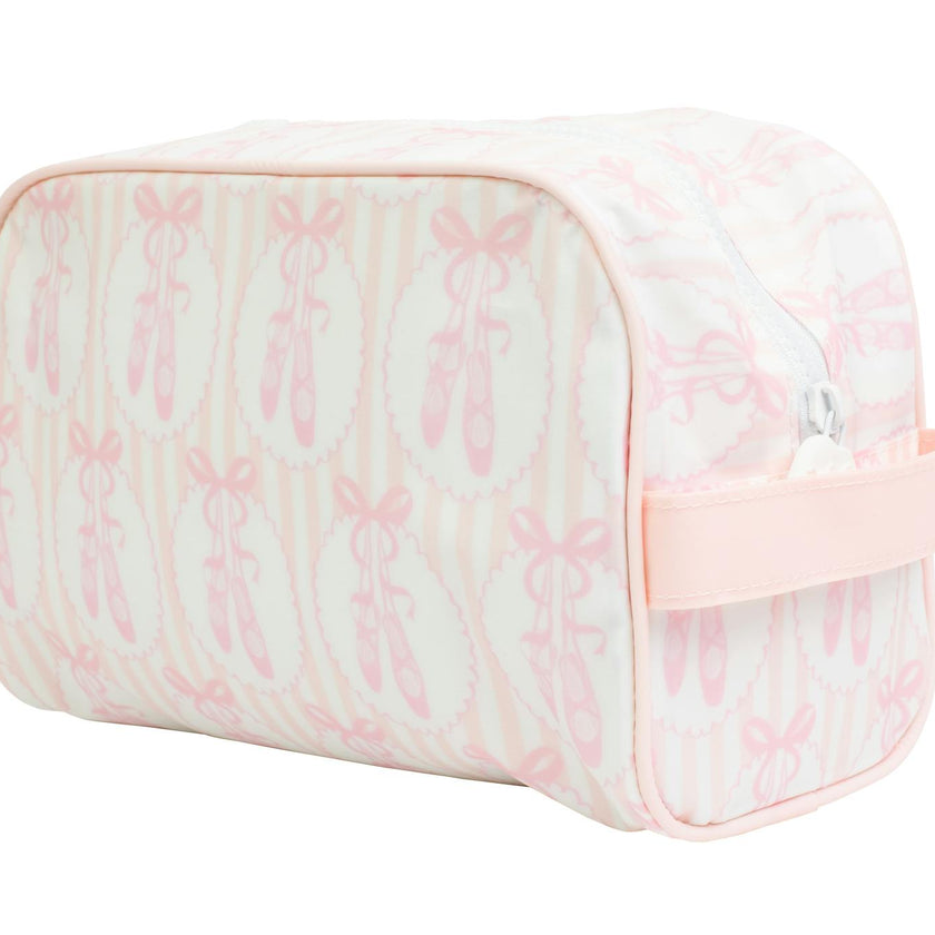 The Dopp Kit in Ballet