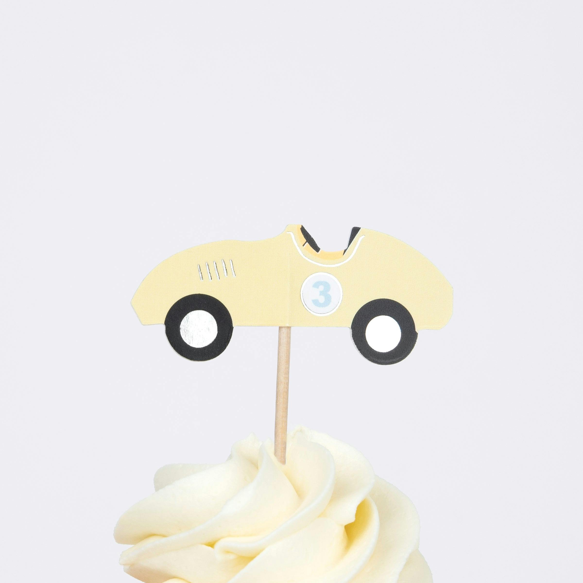 Race Cars Cupcake Kit