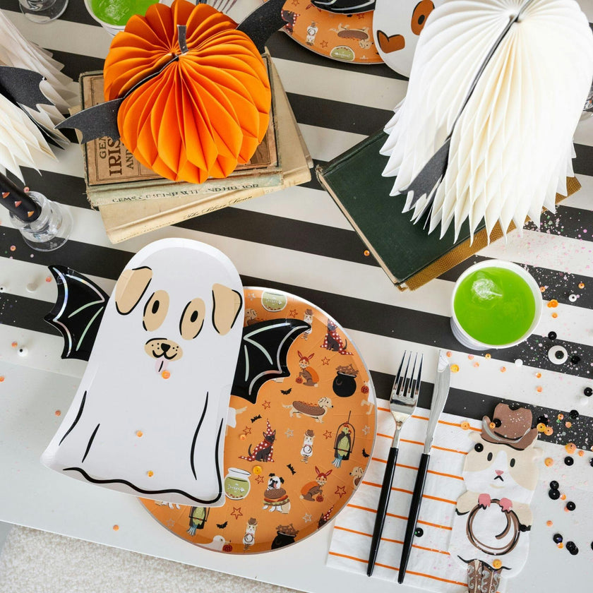Trick or Treat Street Pets in Costume Large Plates
