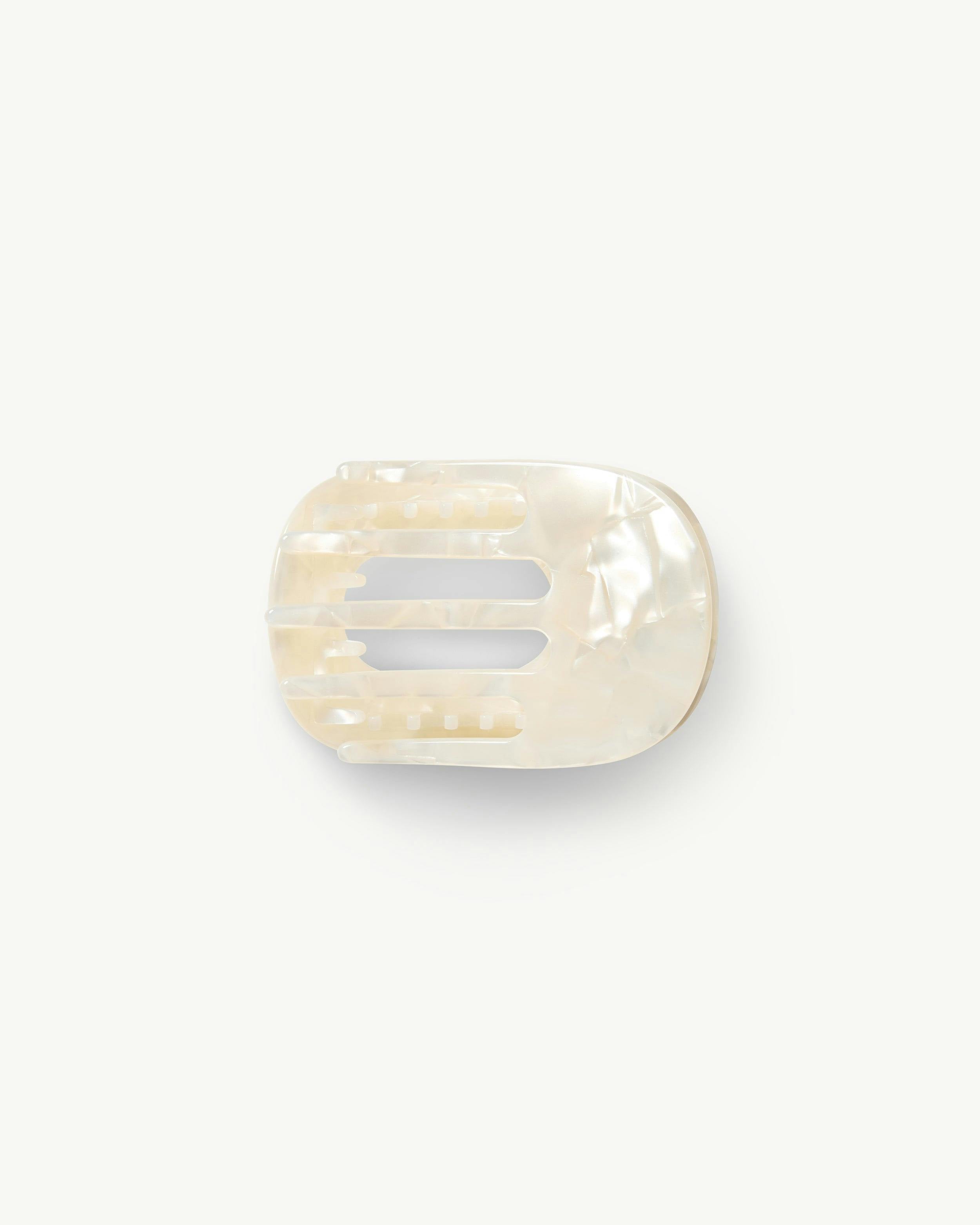Yoga Claw in White Shell