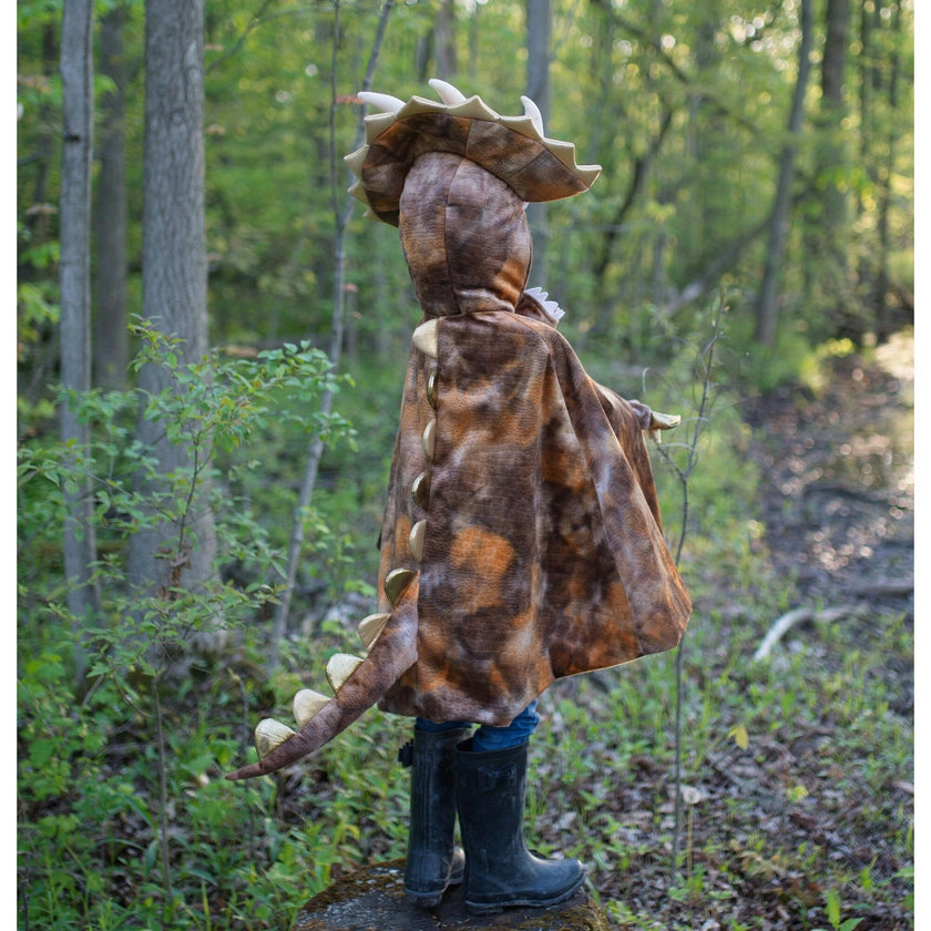 Grandasaurus Triceratops Cape with Claws