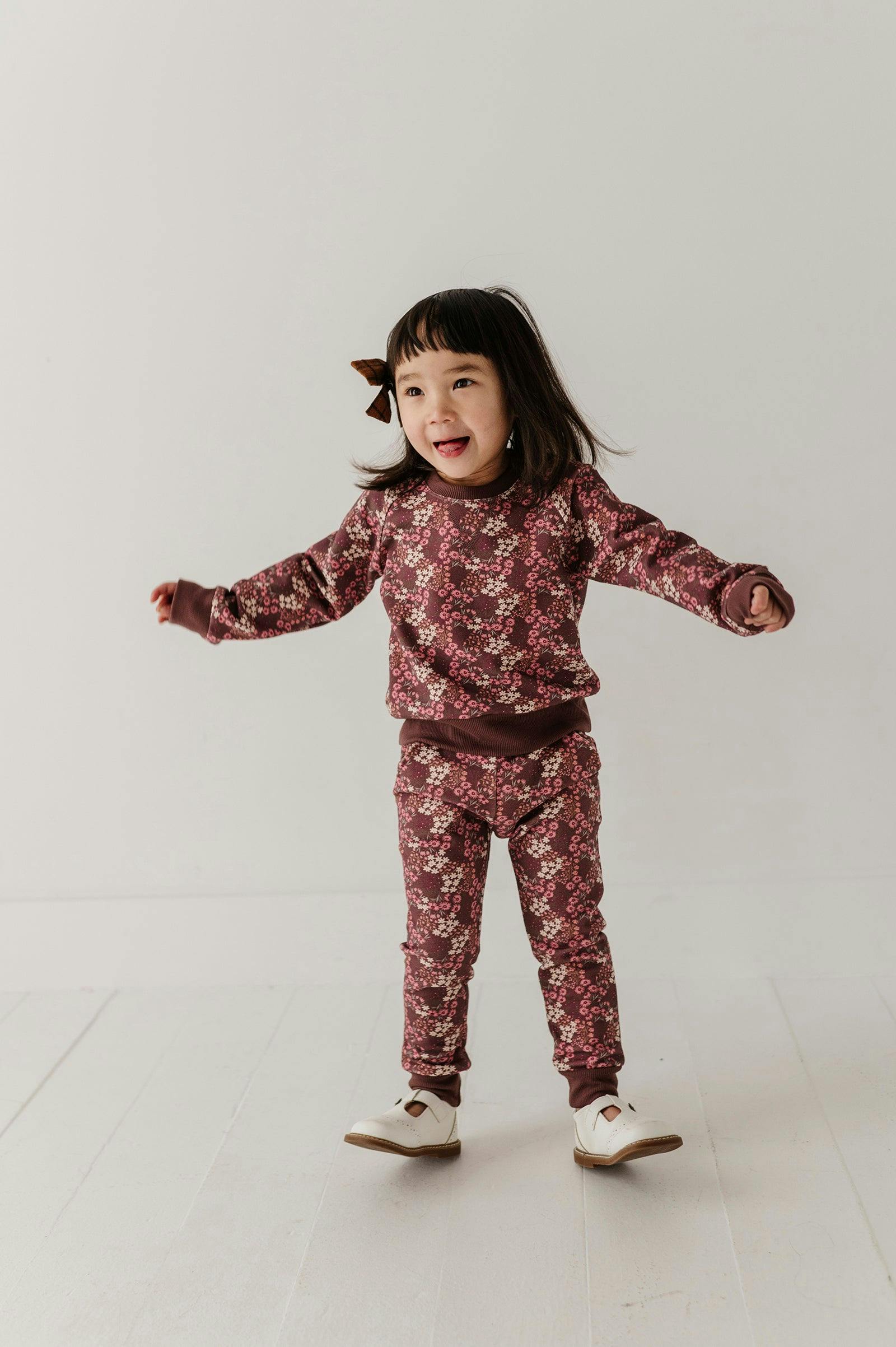 Girls Fleece Sweatshirt in Cluster Garden Floral