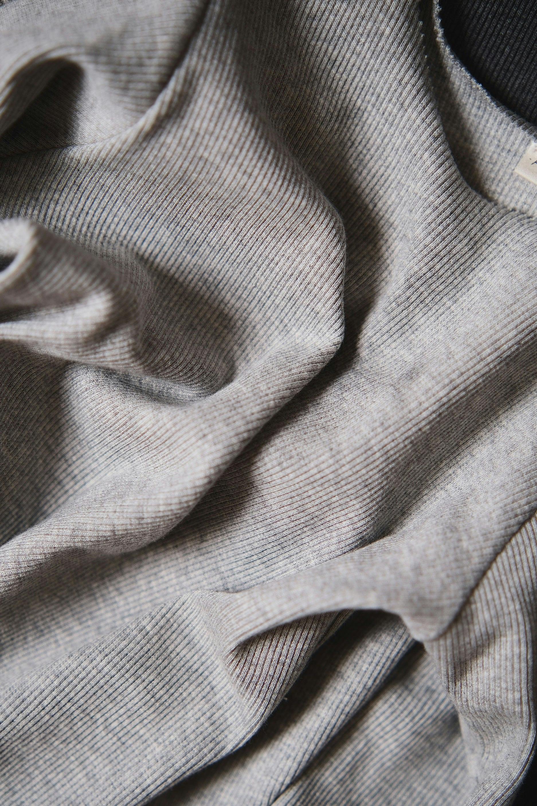 RIB SWEATSHIRT