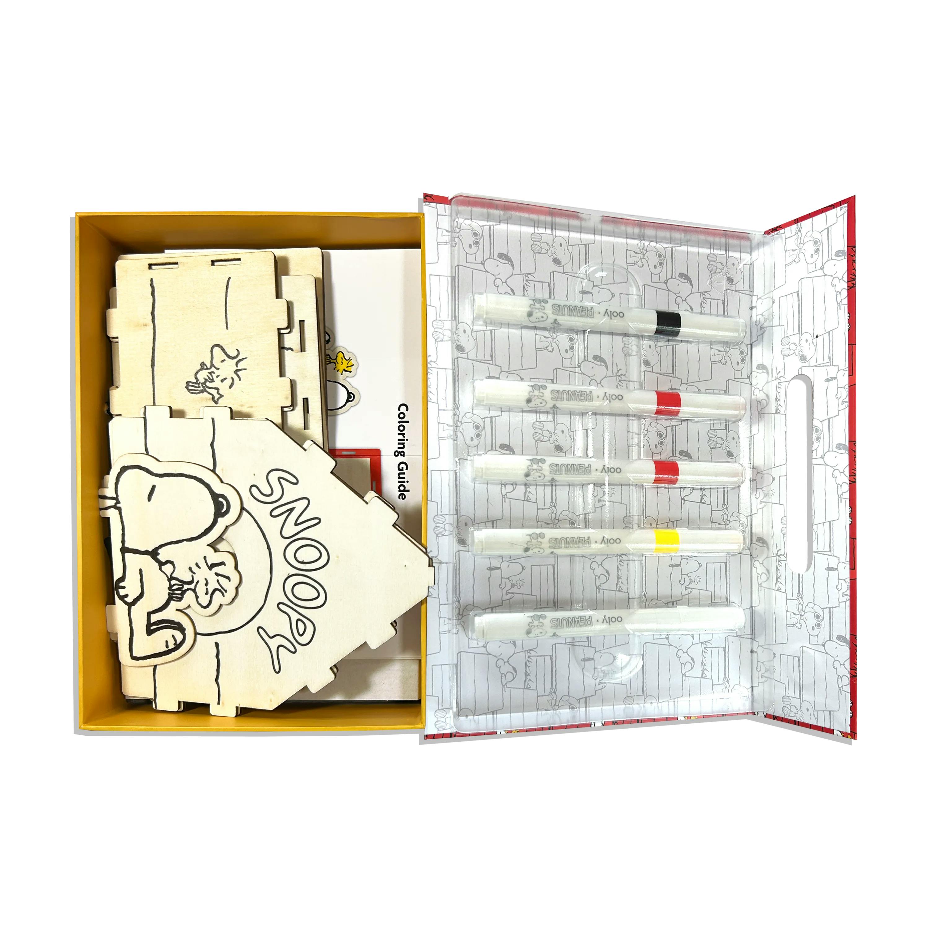 OOLY x Peanuts Color-in Wooden Birdhouse Kit - 5 Paint Markers
