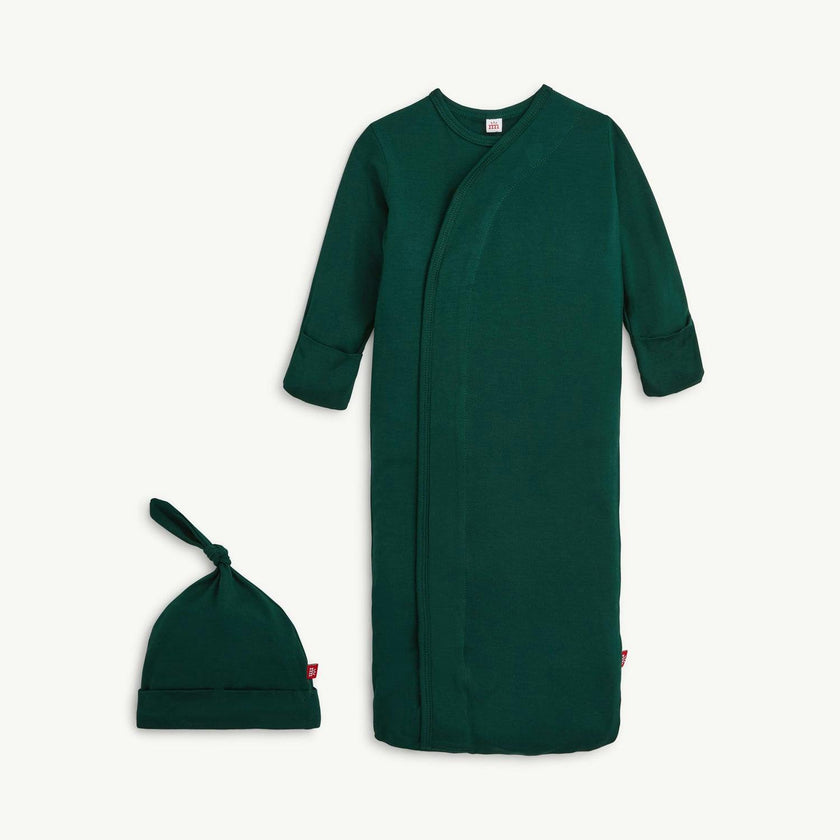 Magnetic Gown & Hat Set