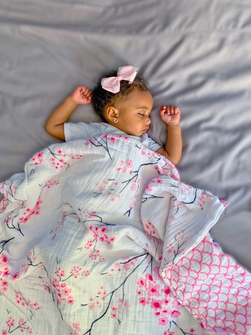 Organic Muslin Four-Layer Reversible Snug Blanket