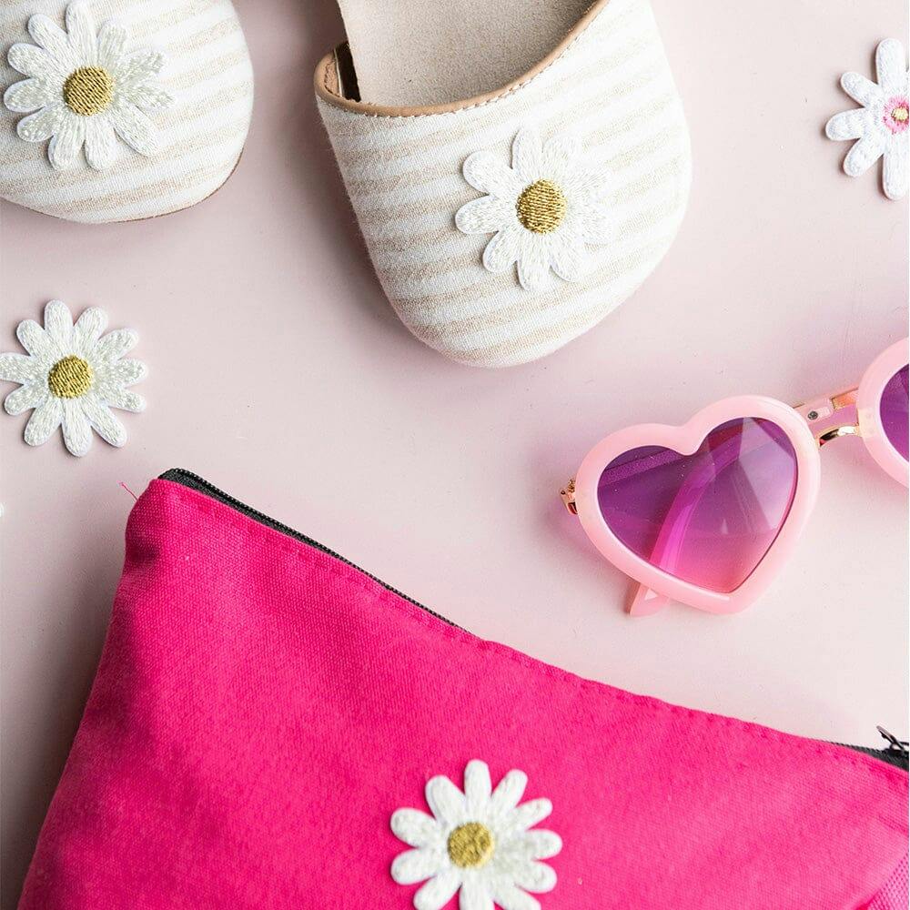 Peace & Love Daisy Patch Set