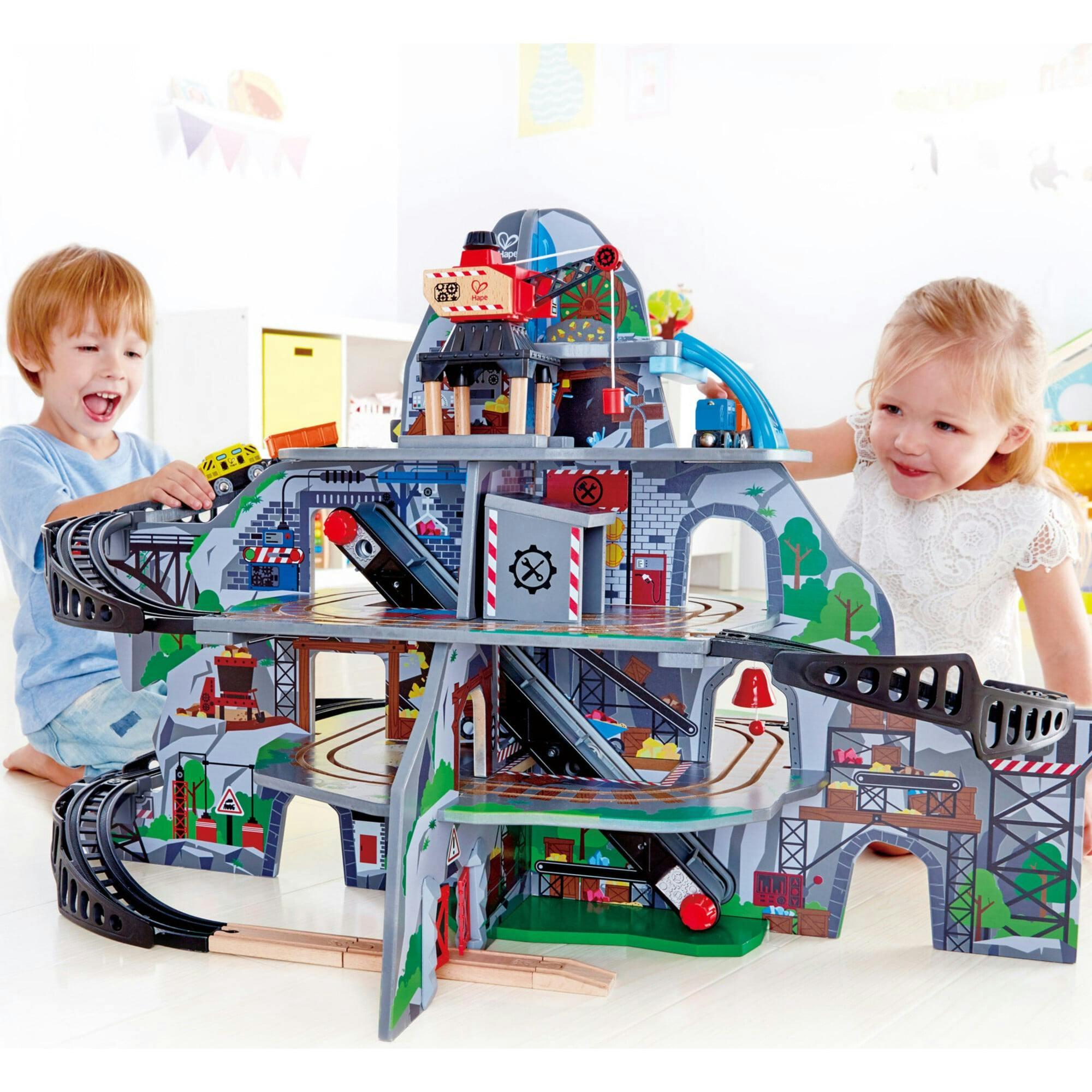 Railway Mighty Mountain Train Set