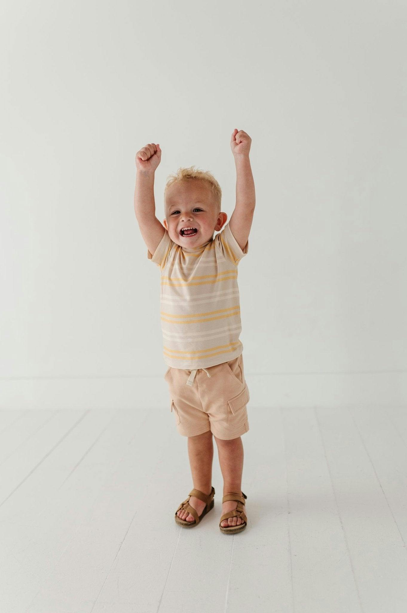 Boys Cargo Shorts in Smoke