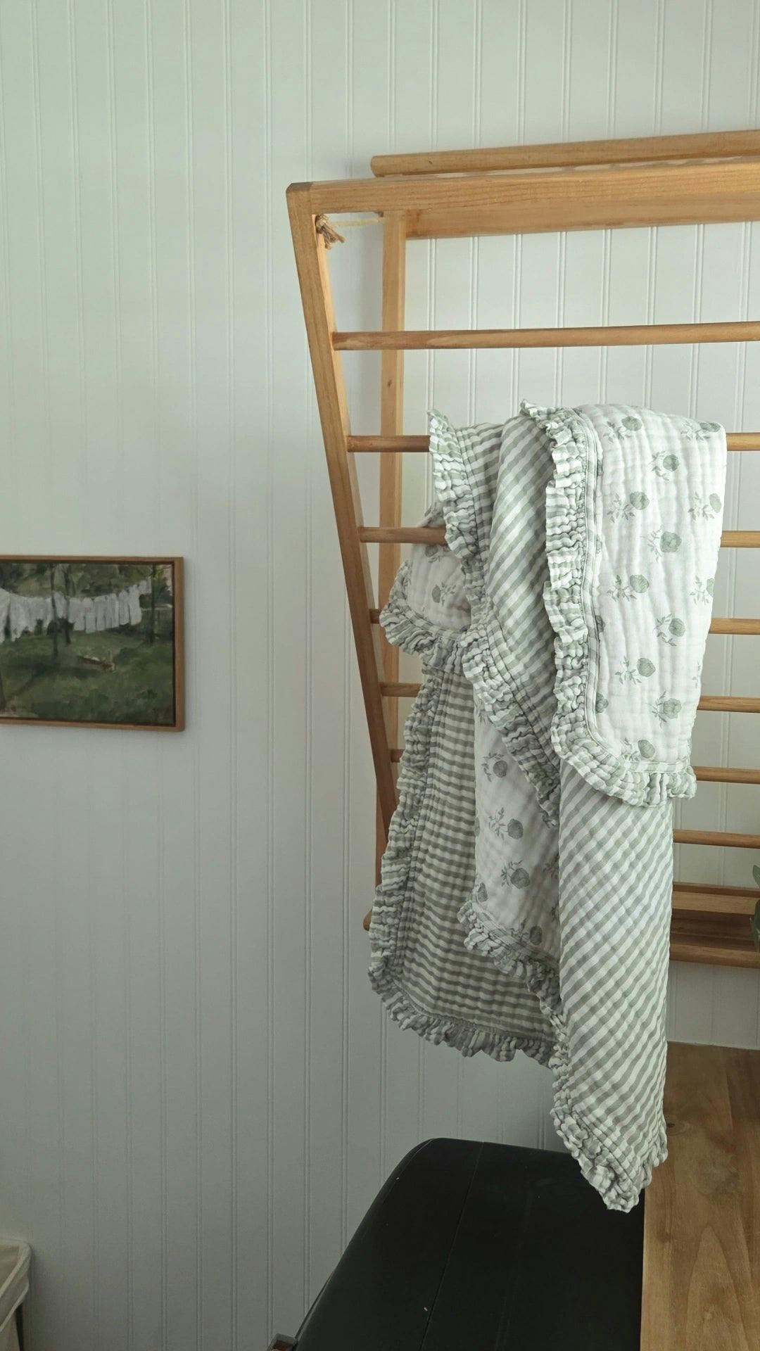 Elle Green Floral Ruffle Quilt 6 Layer Gauze Blanket