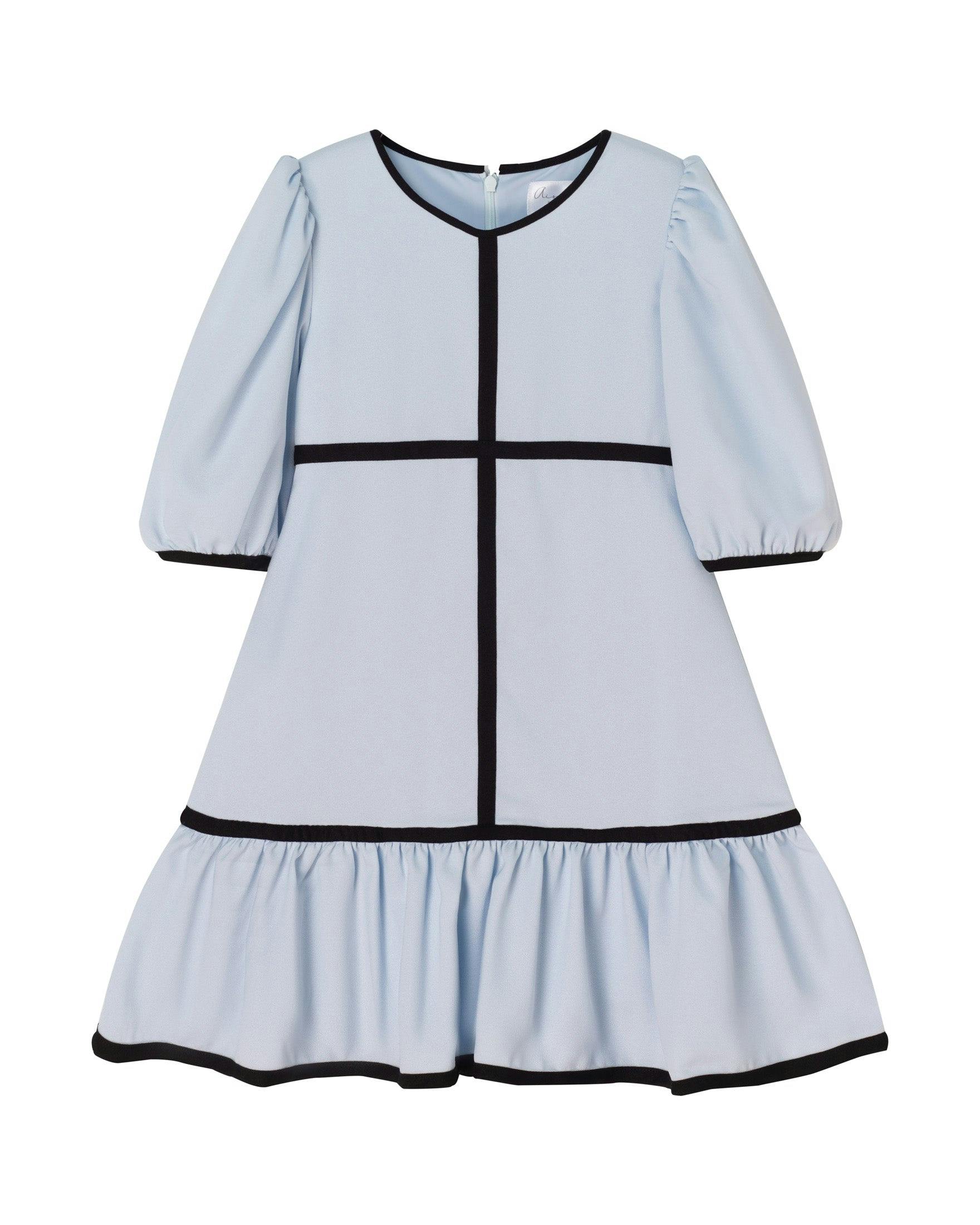 Pearl (light blue)