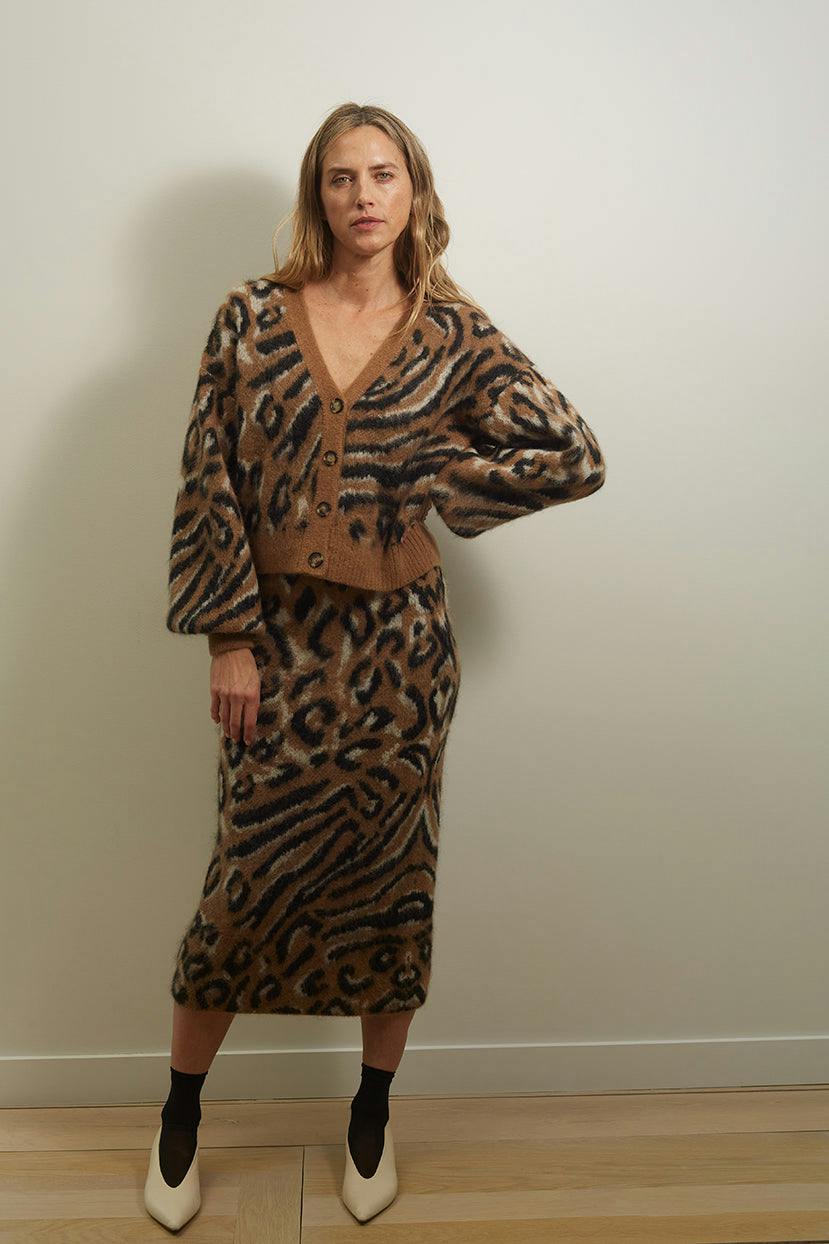 AVIANA CARDI