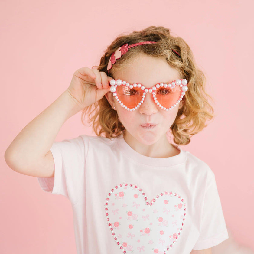 Dainty Rose Pearl Heart Patch Short Sleeve T-Shirt