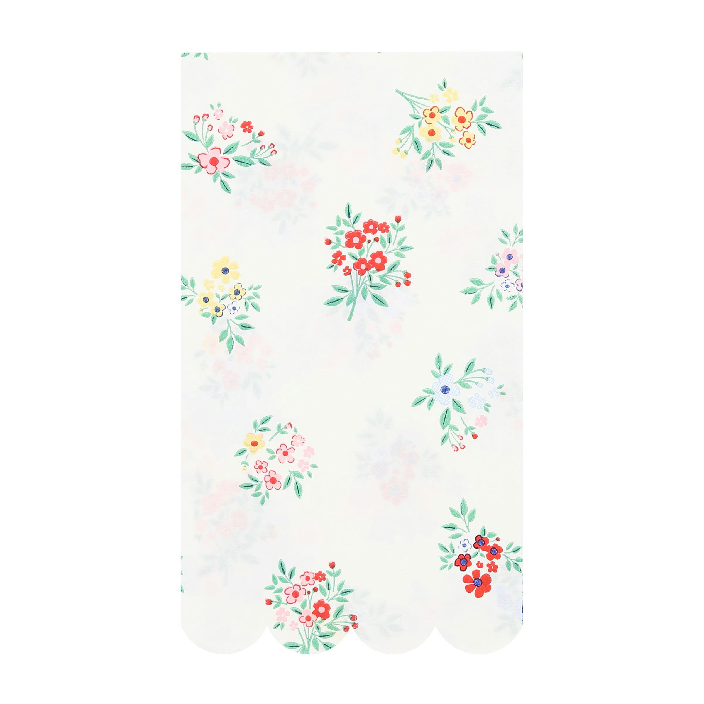 Ditsy Posy Scalloped Guest Towels