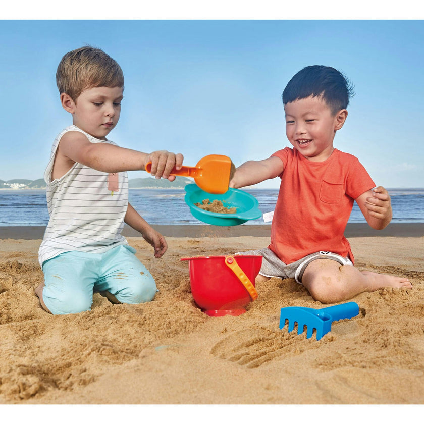 Beach Basics - 4pc Playset Includes Bucket Sifter