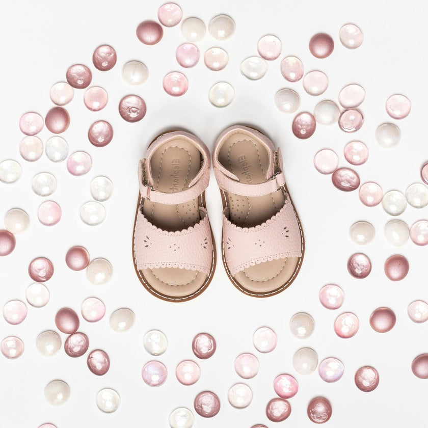 Toddler Classic Scallop Sandal | Pink Leather