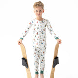 Winter Sports Dogs Green - Long Sleeve Loungewear Set