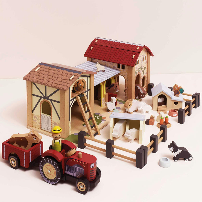 Complete Farmyard Play Set