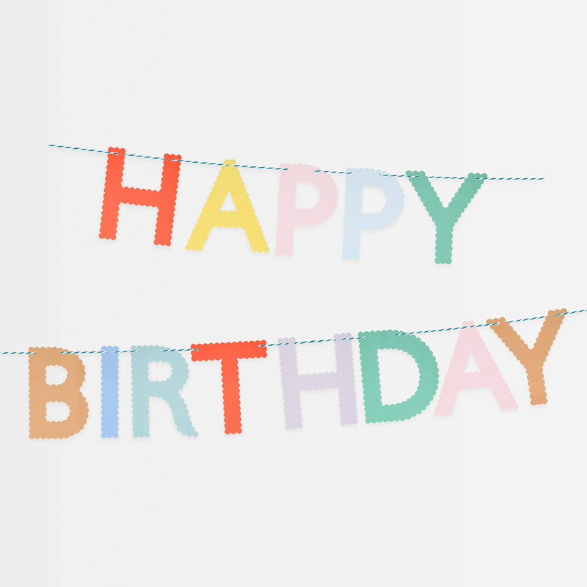 Scallop Bright Happy Birthday Garland