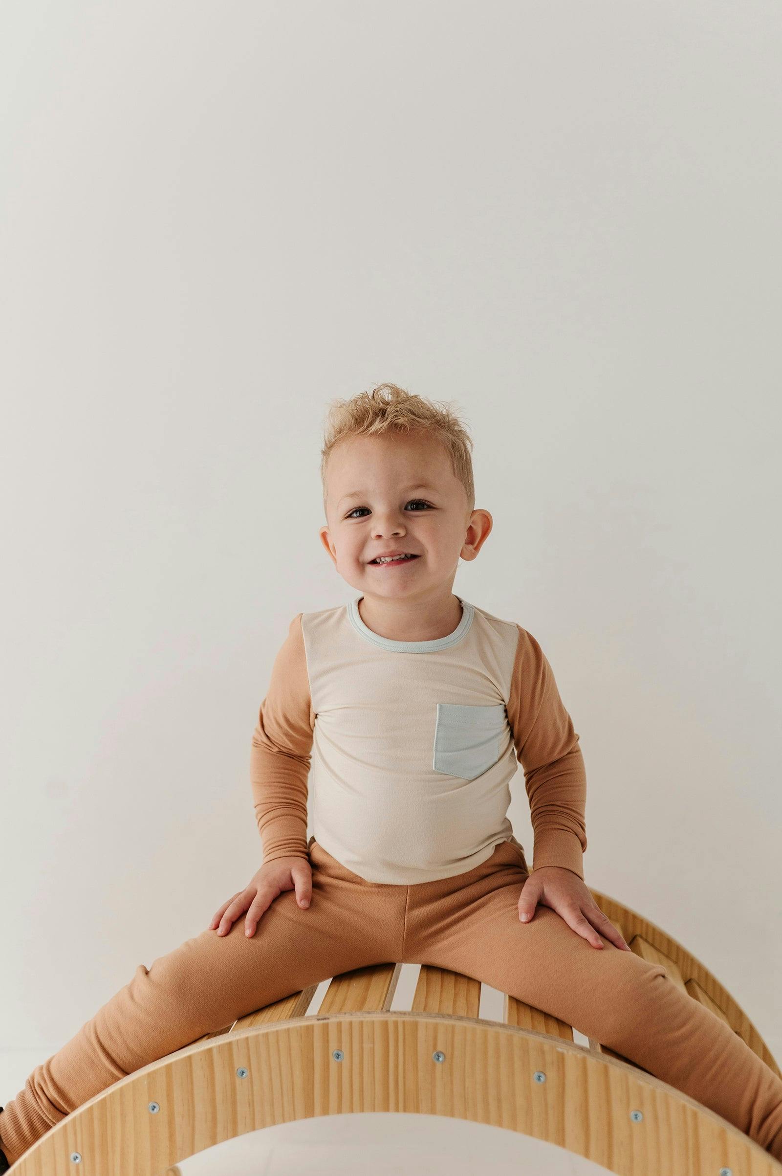 Boys Long Sleeve Colorblock Pocket Shirt in Slate Mist