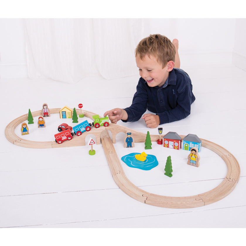 Figure Eight Train Set