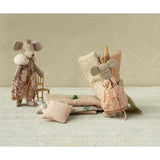 Princess and the pea, Big sister mouse