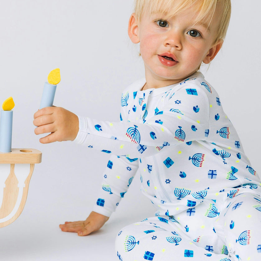 The Organic Zipper Footie [Happy Hanukkah]