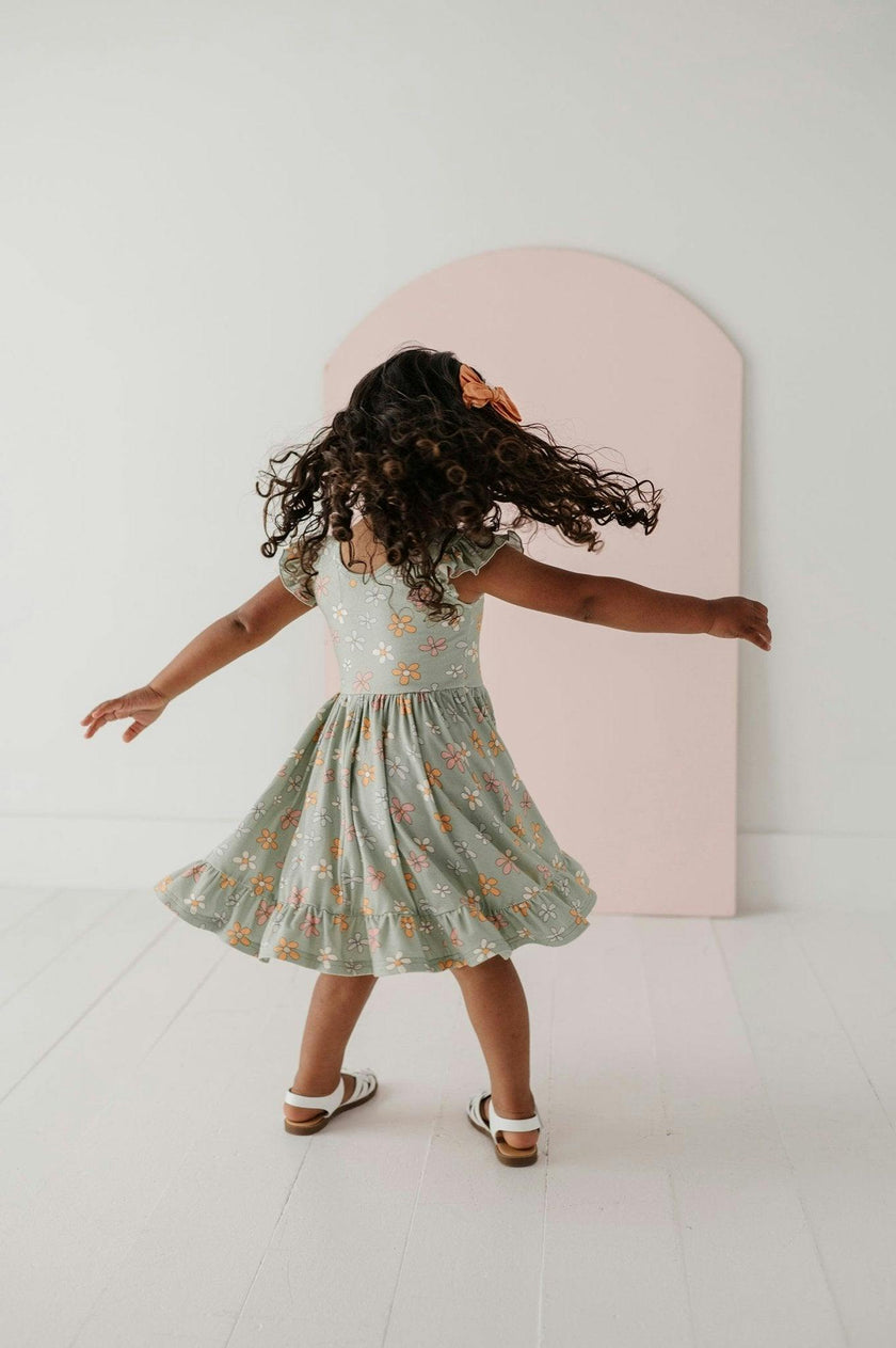 Girls Sleeveless Twirl Dress in Sketched Daisy