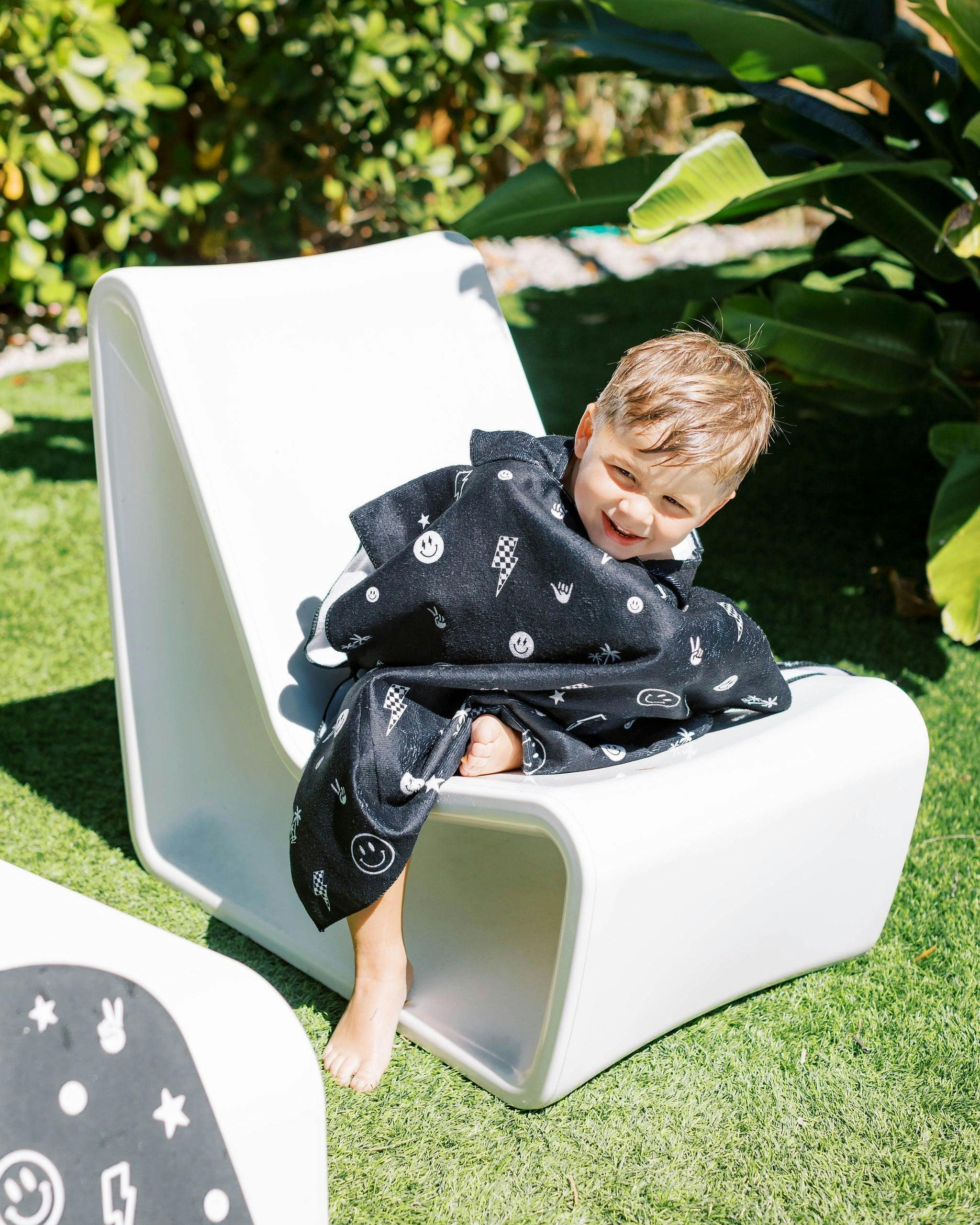 Kids Hooded Beach Poncho - Quick Dry Pool & Swim Towel