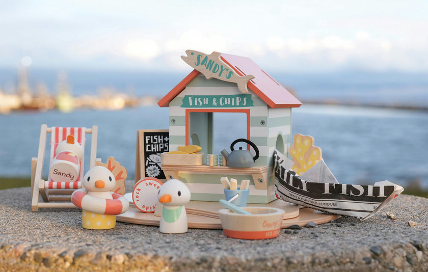 Sandy’s Beach Hut
