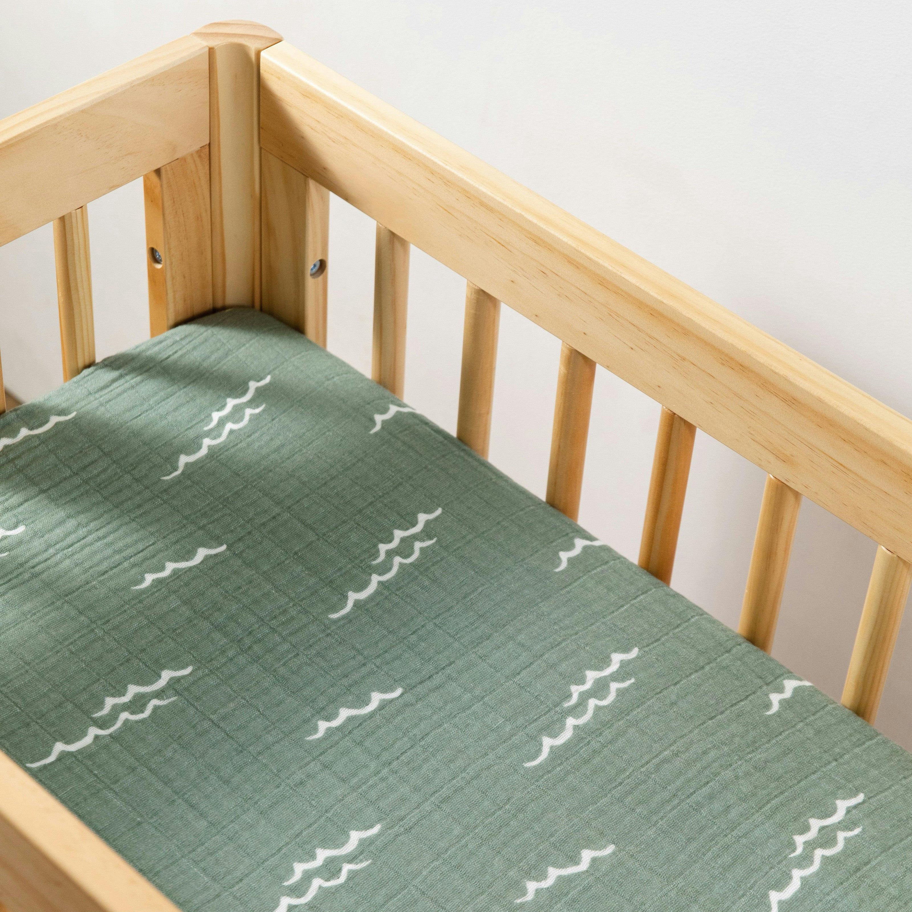 Babyletto All-Stages Bassinet Sheet in GOTS Certified Organic Muslin Cotton