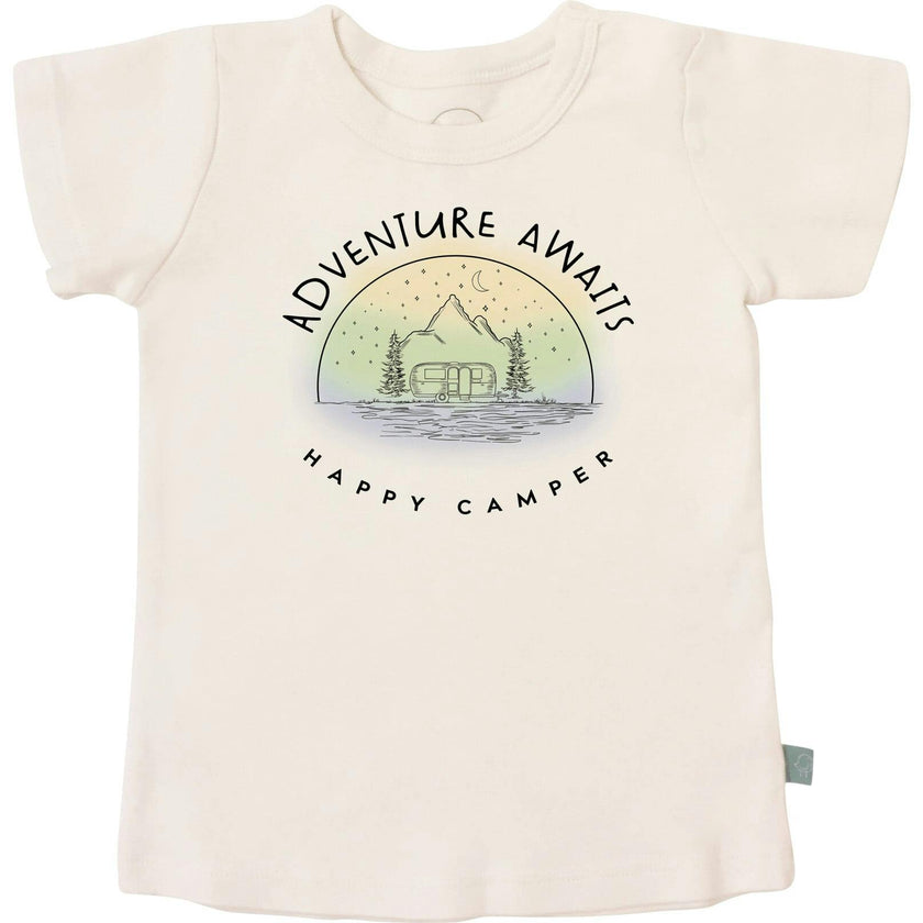 graphic tee | adventure awaits