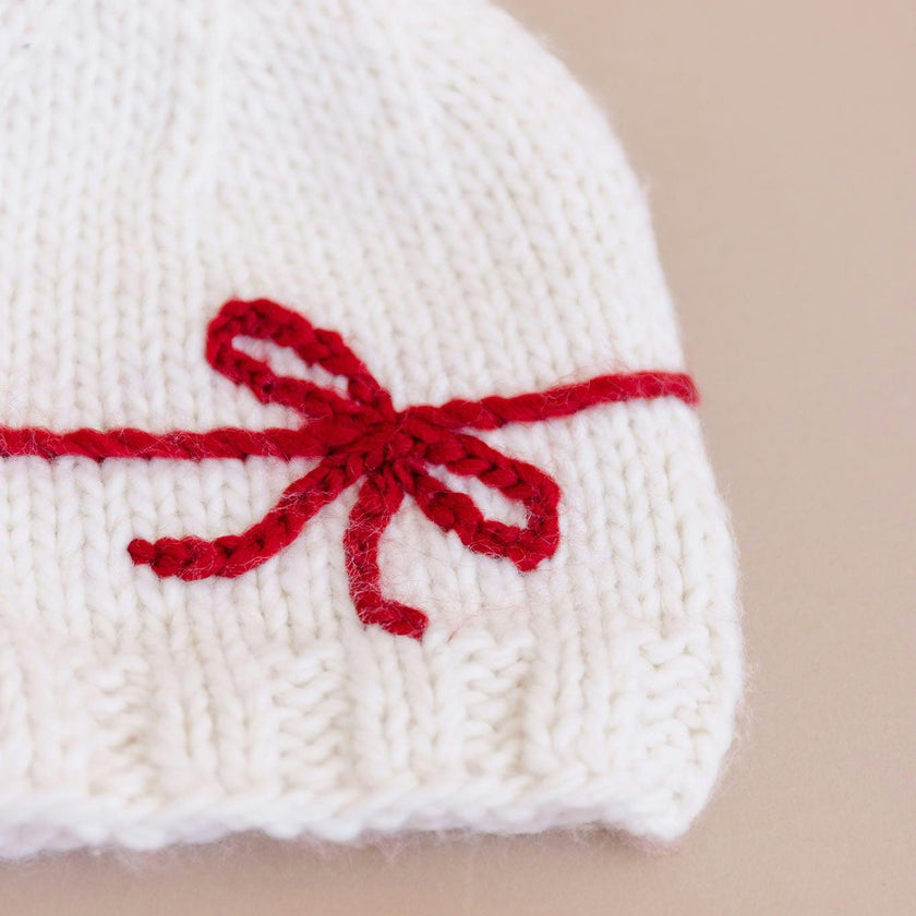 Present Hat, Cream/Red