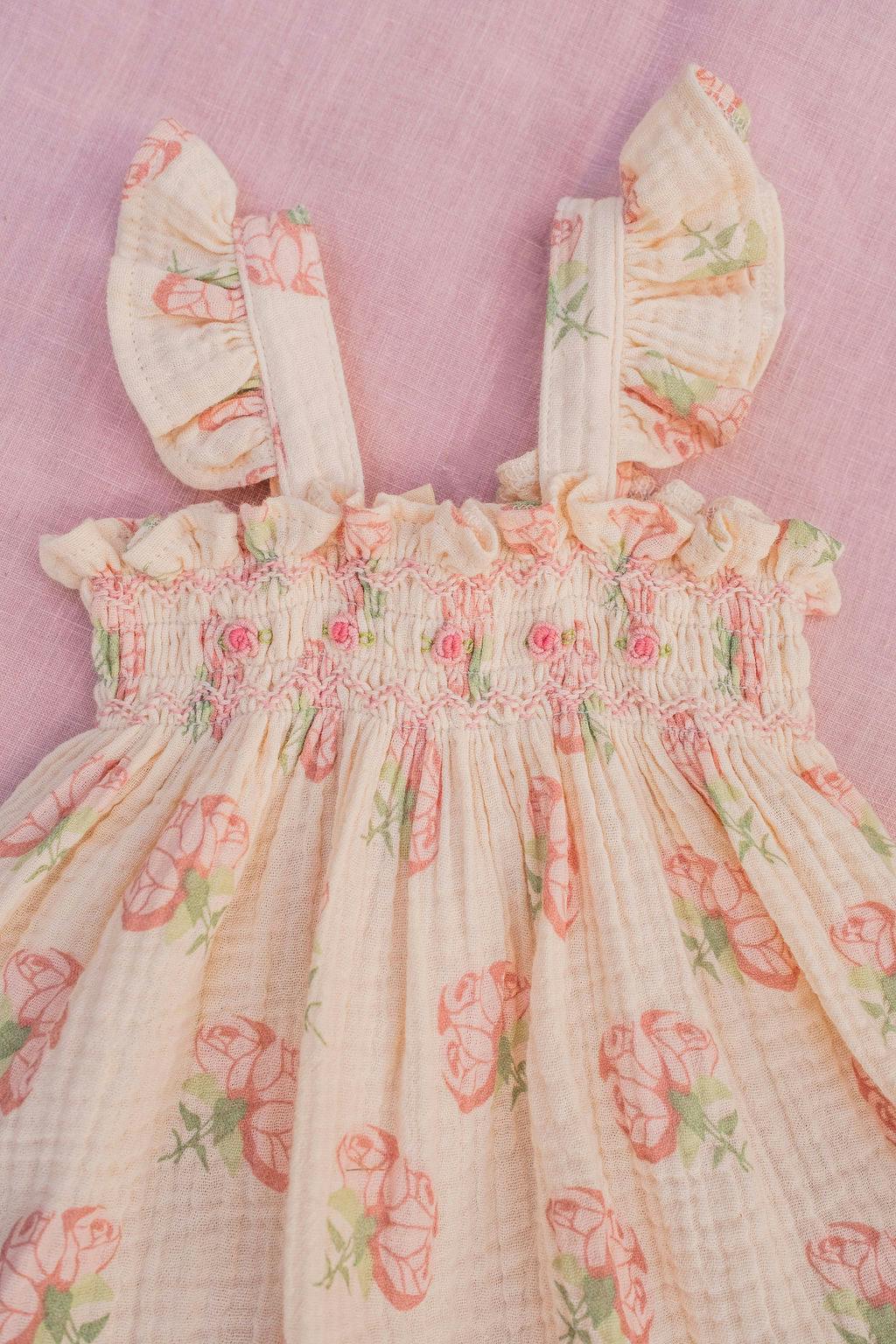 Flutter Set in Pink Rose