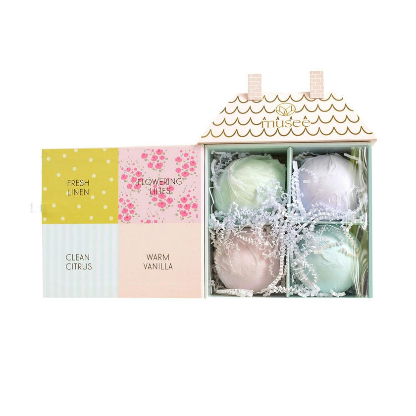 Dollhouse Gift Set