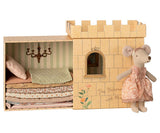 Princess and the pea, Big sister mouse