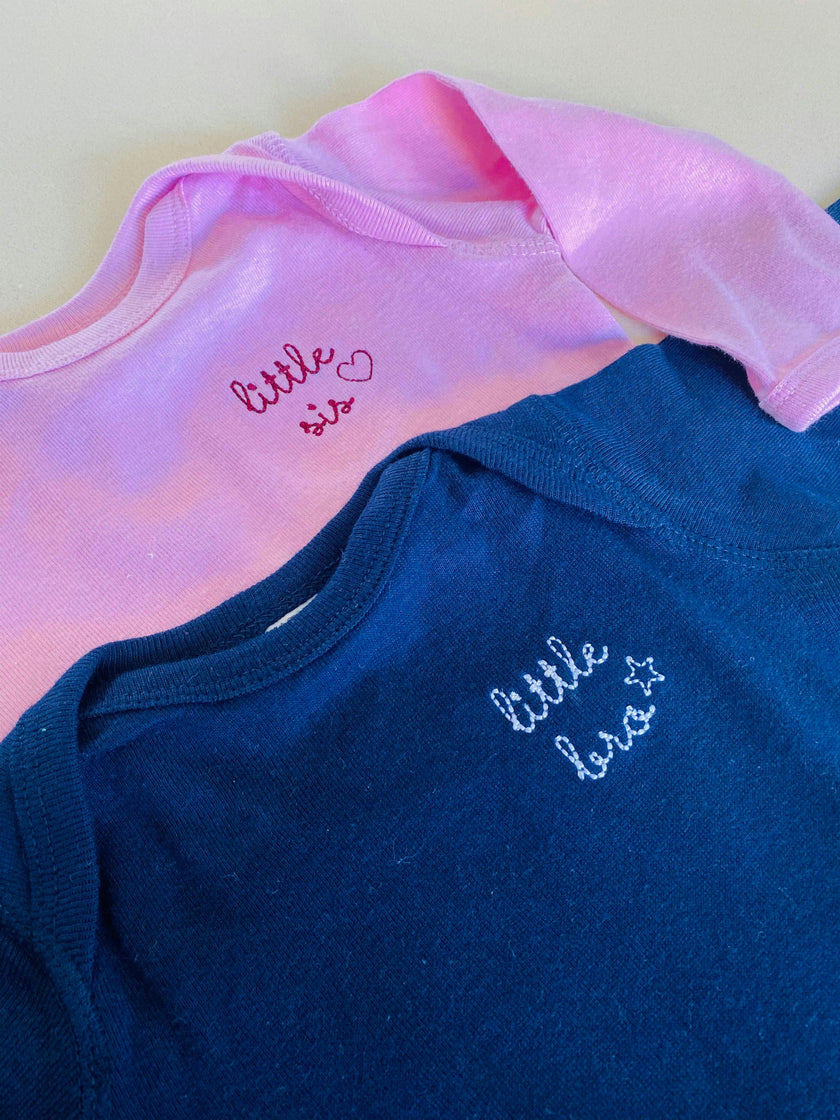 little bro / little sis Baby Longsleeve Onesie