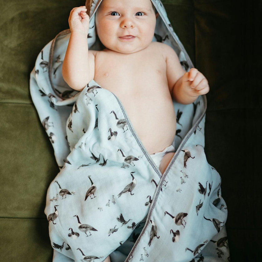 Goose Bamboo Hooded Swaddle Blanket