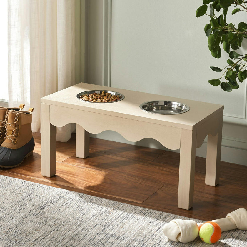 Lilith Pet Feeder