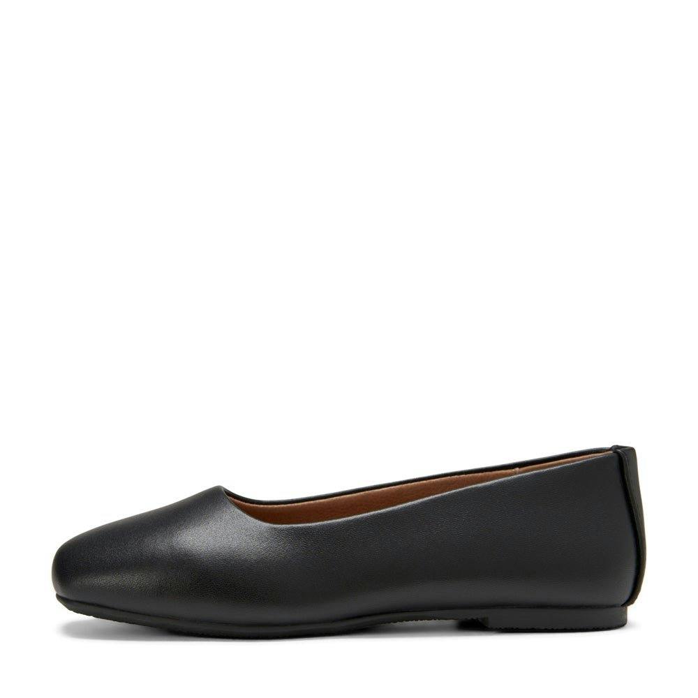 Ember Square Toe Leather Flats