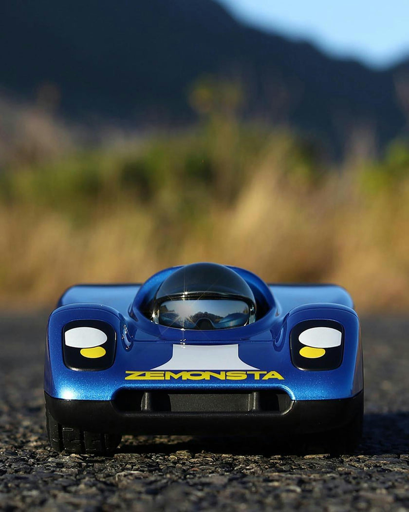 Car ZEMONSTA