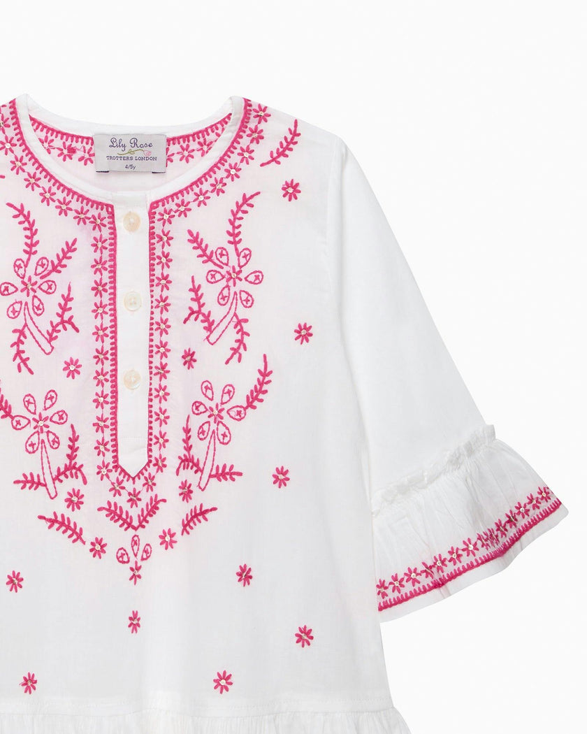 Embroidered Kaftan in White/Fuchsia